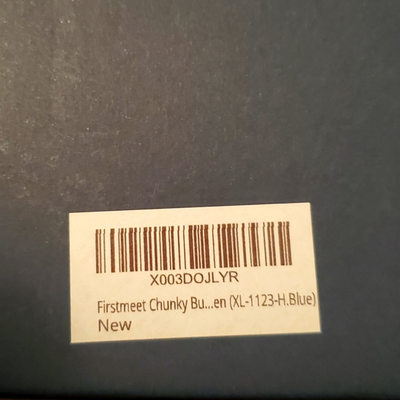 Necklace set; beautiful royal blue with silver backing. - Picture 3 of 4